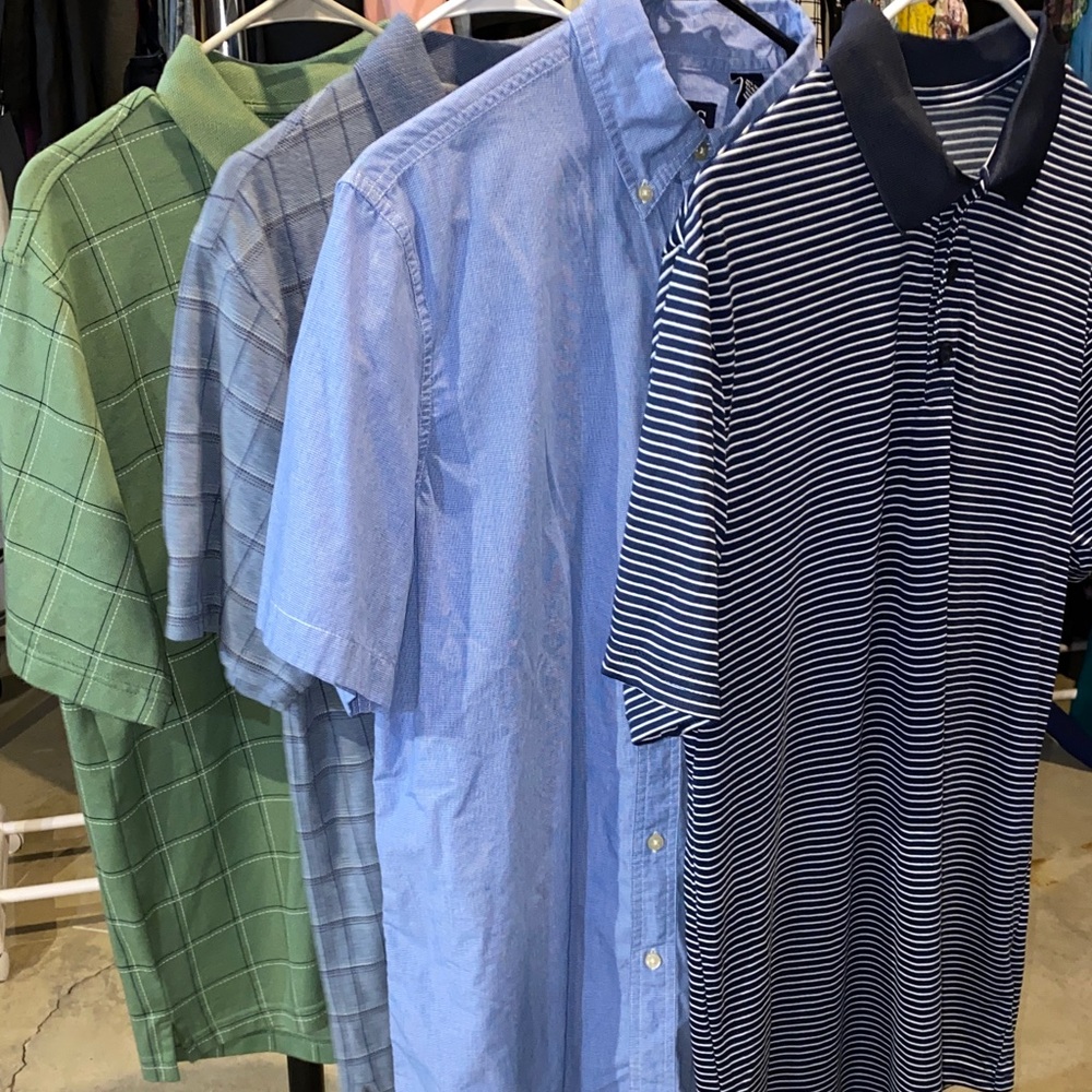 Reseller Lot of 4 Stylish Men's Casual Short Sleeve Shirts Size Medium